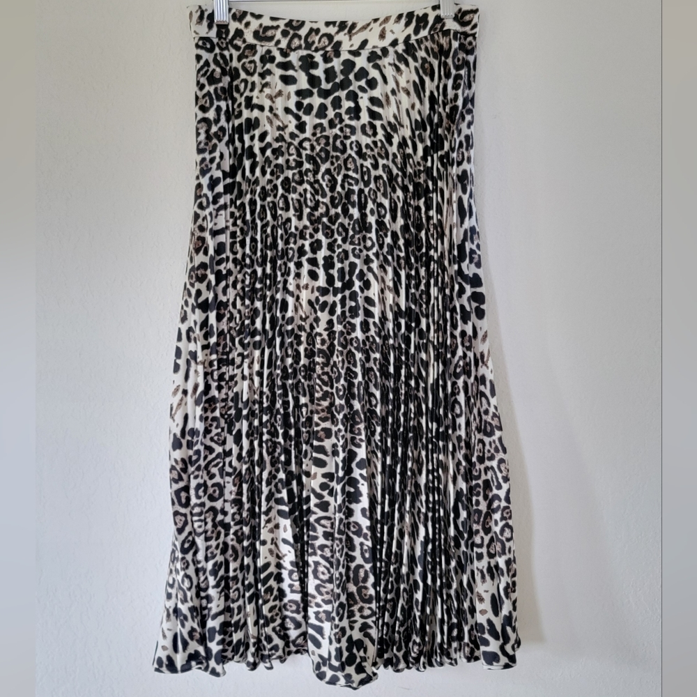 Do+Re Pleated Leopard Print Midi Skirt L. - image 7